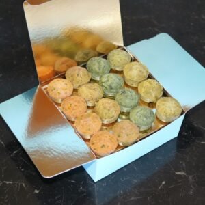 caja blanca abierta